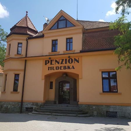 Penzion Hudebka Hotel Louny Exterior photo