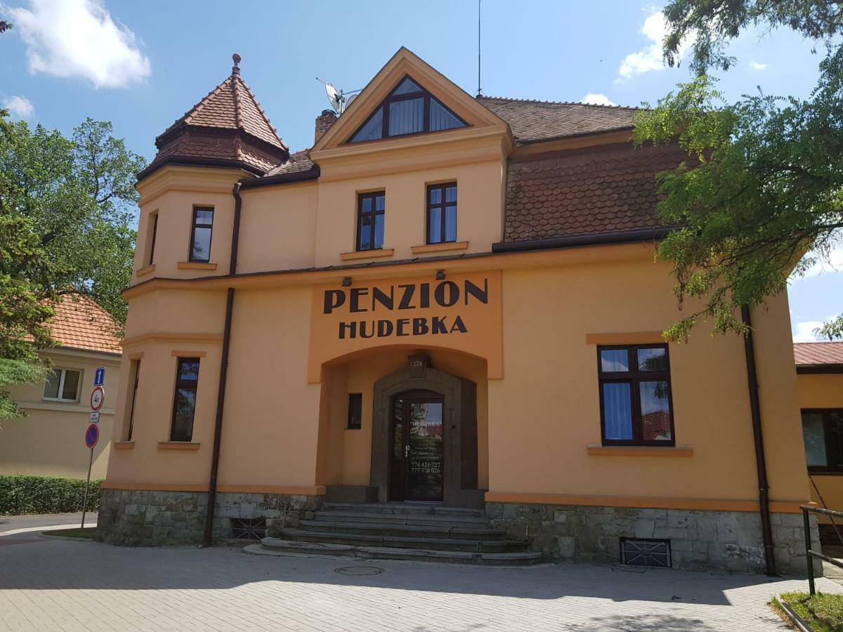 Penzion Hudebka Hotel Louny Exterior photo